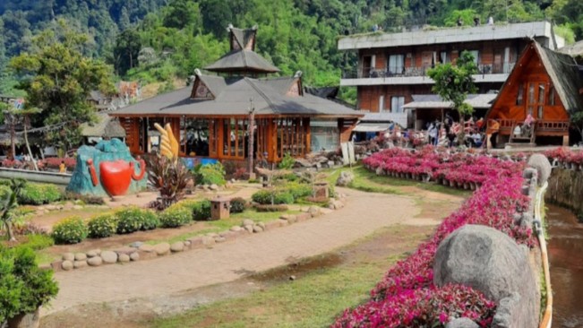 Pemandian Air Panas Pariban Brastagi. [Istimewa]